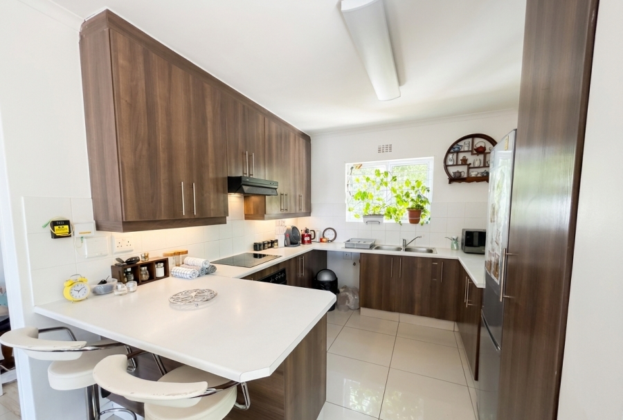 To Let 3 Bedroom Property for Rent in Sunningdale Western Cape